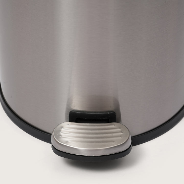 European Steel Pedal Dustbin - Silver