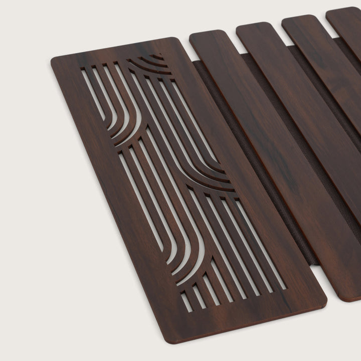 Wave-Accent Slatted Placemats