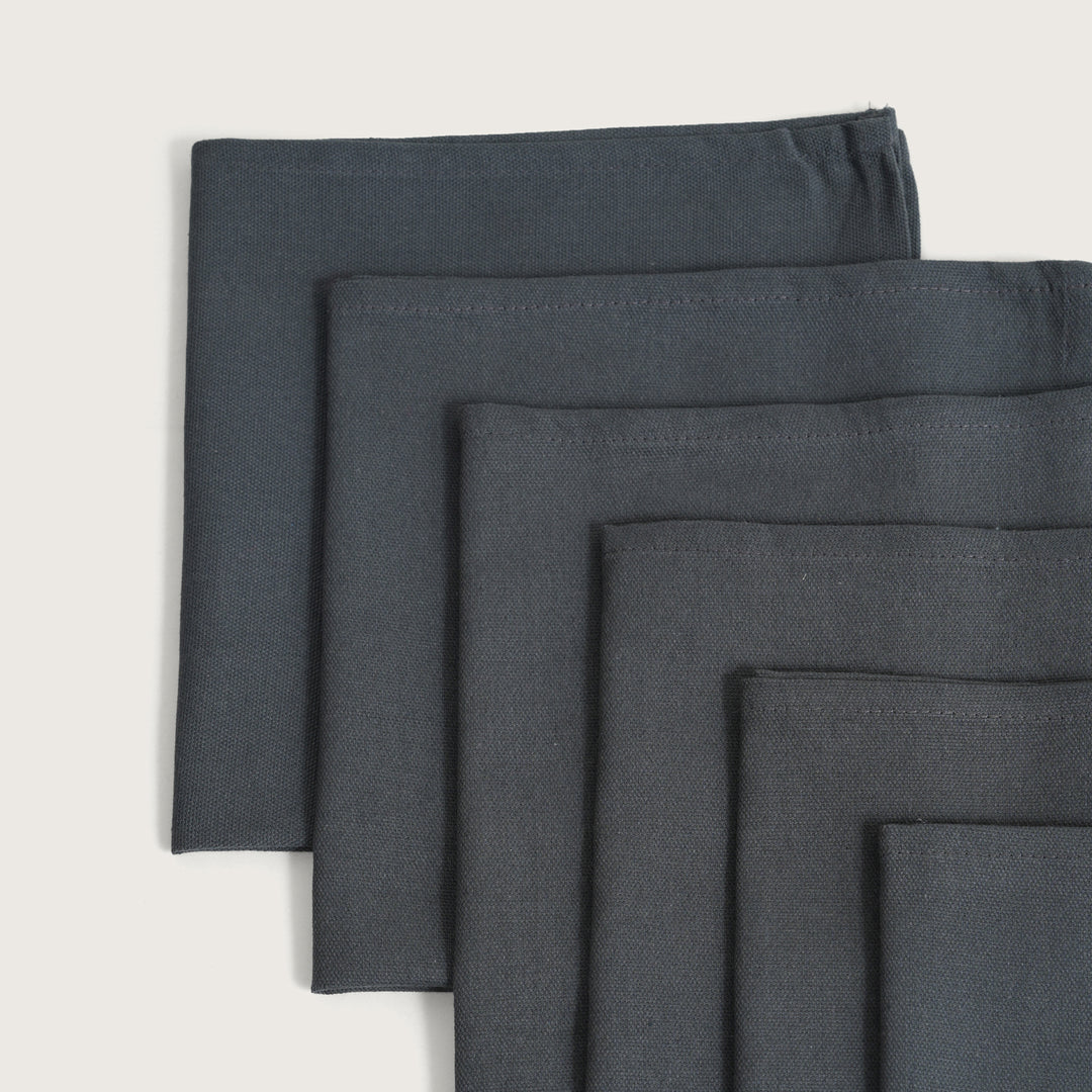 Premium Solid Style Dinner Napkins – (Available in 8 Essential Shades)