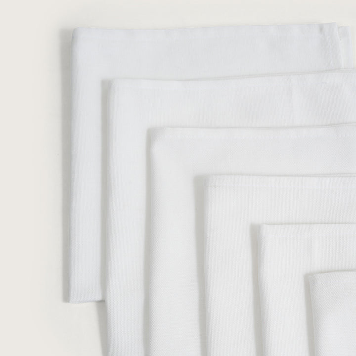 Premium Solid Style Dinner Napkins – (Available in 8 Essential Shades)