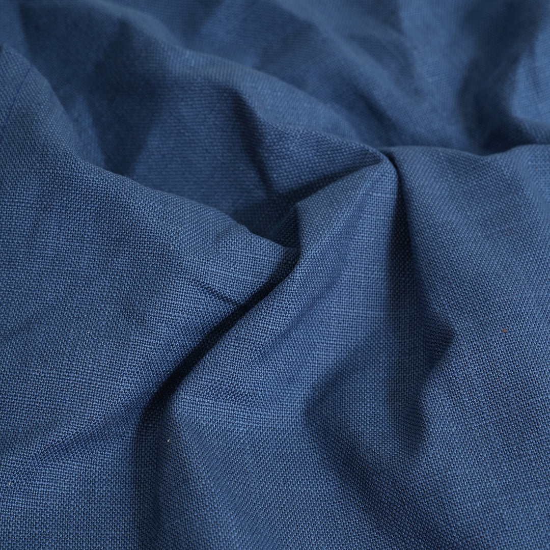 Premium Solid Style Dinner Napkins – (Available in 8 Essential Shades)