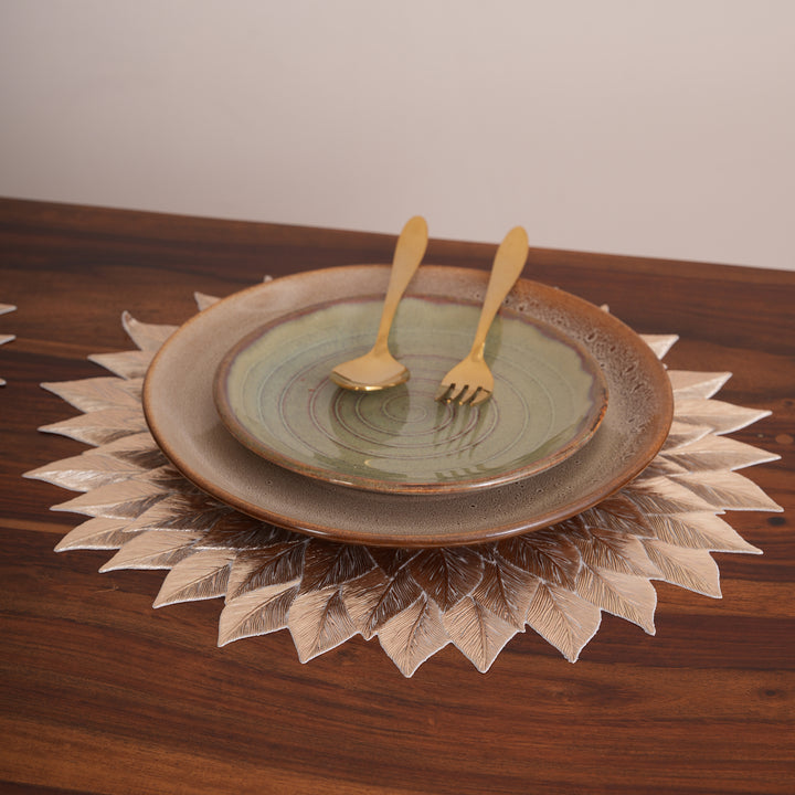 Multi-Leaf Design Placemat