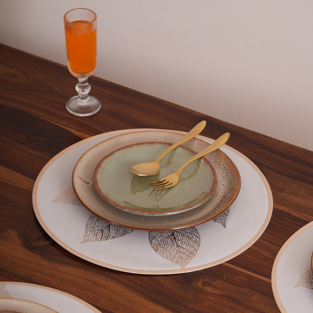 Leaf Engraved Round Placemat