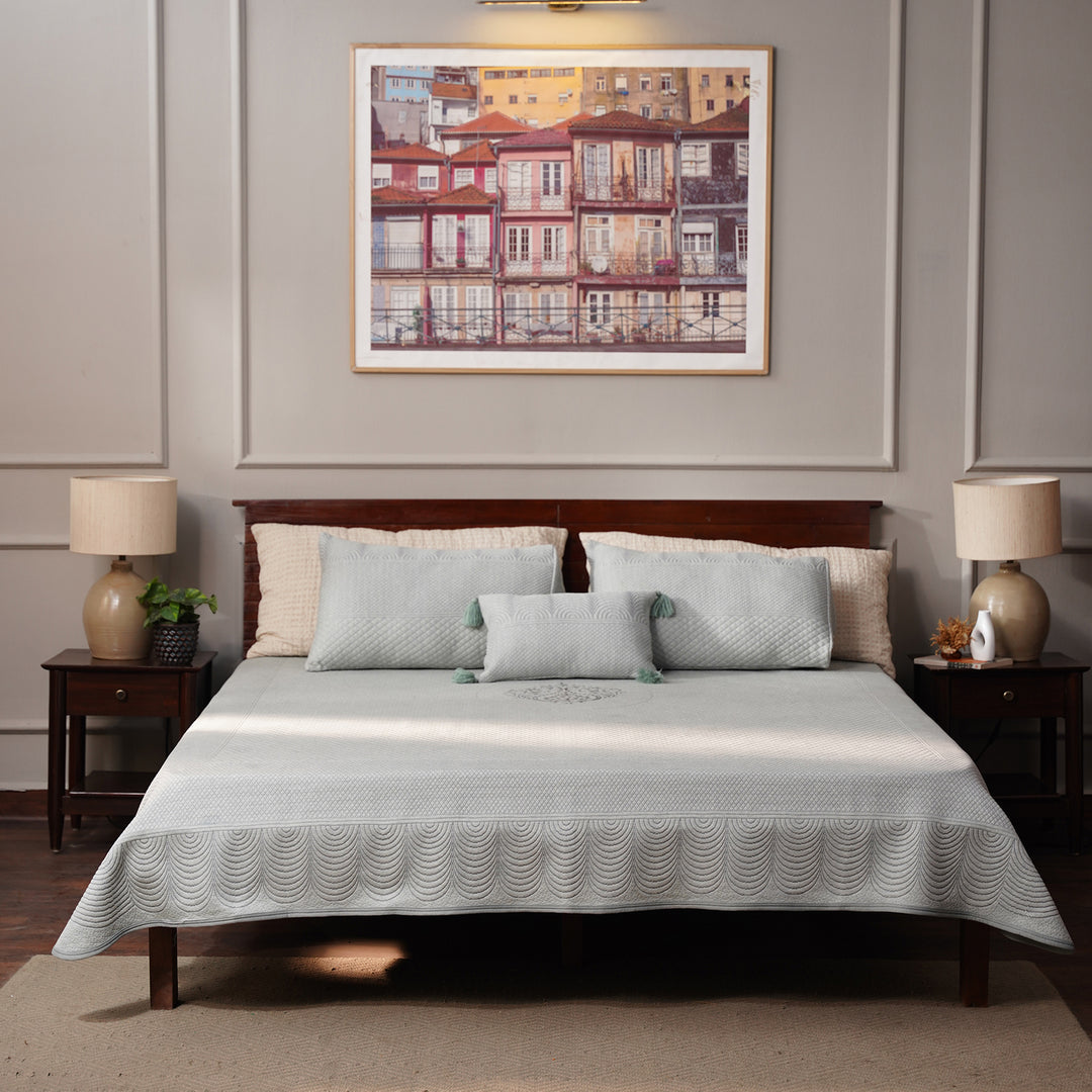 Solace Double Bed Cover with 2 Pillow Cover and 1 highlighter cushion - Seagreen