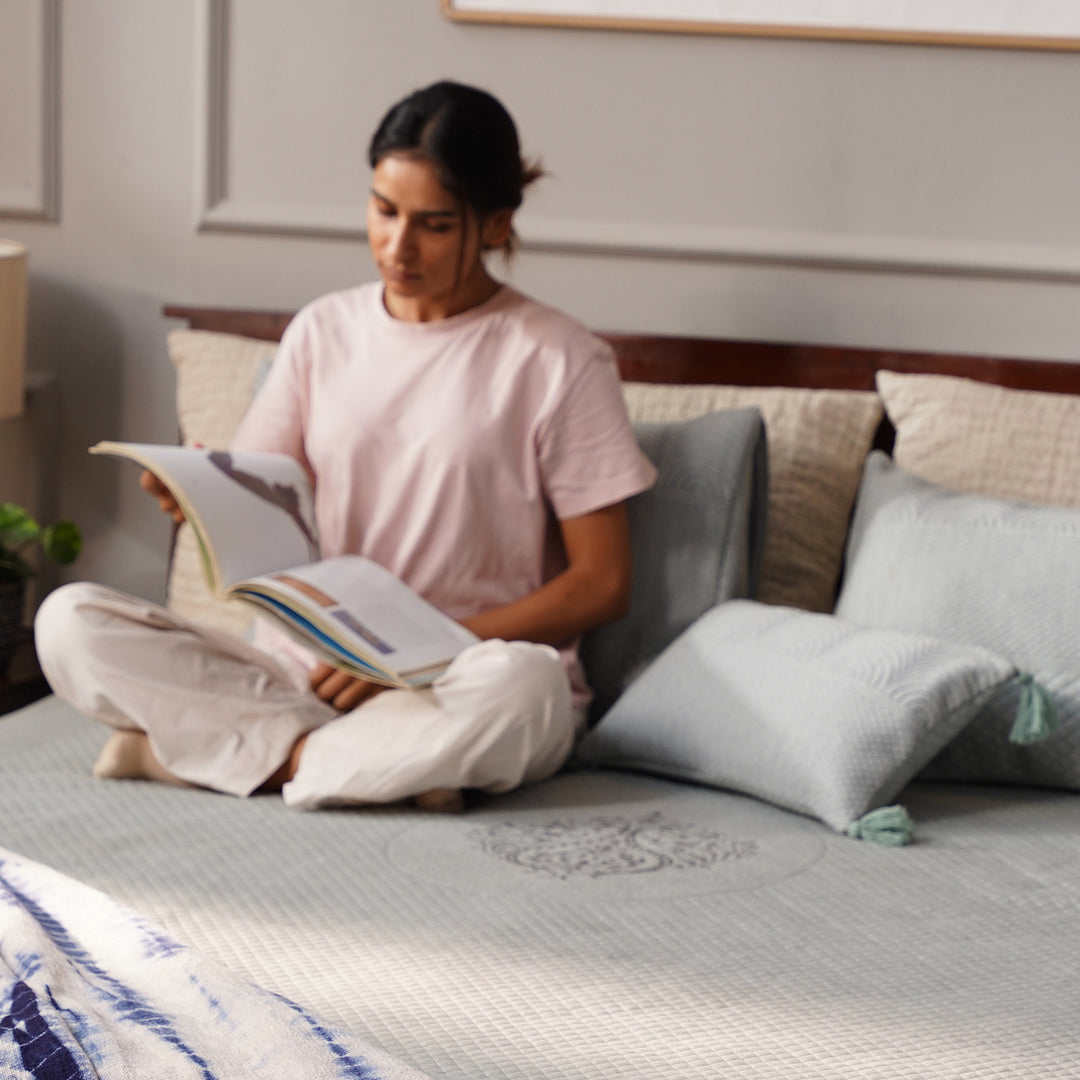 Solace Double Bed Cover with 2 Pillow Cover and 1 highlighter cushion - Seagreen
