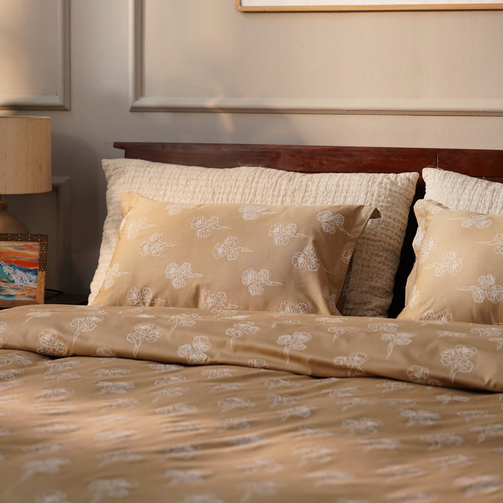 Vogue Floral Double Bedsheet (108x108) with 2 Pillow Covers