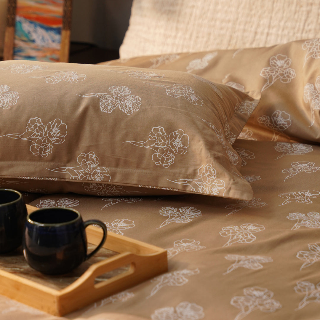 Vogue Floral Double Bedsheet (108x108) with 2 Pillow Covers